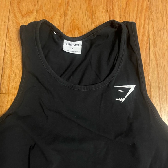 Lot of 2, gym shark tank top and drop arm tank top - Picture 2 of 5